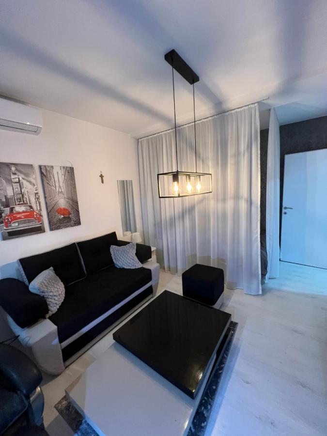 Apartman Paola - Massage Chair- 0-24 Self Check In Out- زوبانيا المظهر الخارجي الصورة