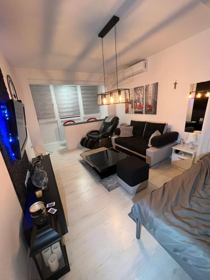 Apartman Paola - Massage Chair- 0-24 Self Check In Out- زوبانيا المظهر الخارجي الصورة