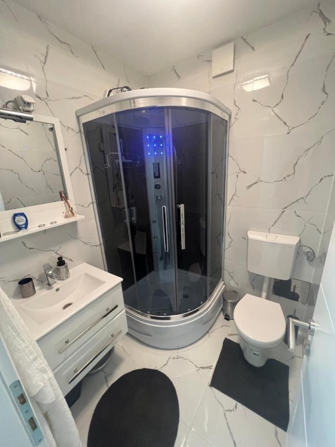 Apartman Paola - Massage Chair- 0-24 Self Check In Out- زوبانيا المظهر الخارجي الصورة