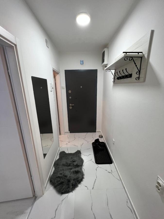 Apartman Paola - Massage Chair- 0-24 Self Check In Out- زوبانيا المظهر الخارجي الصورة