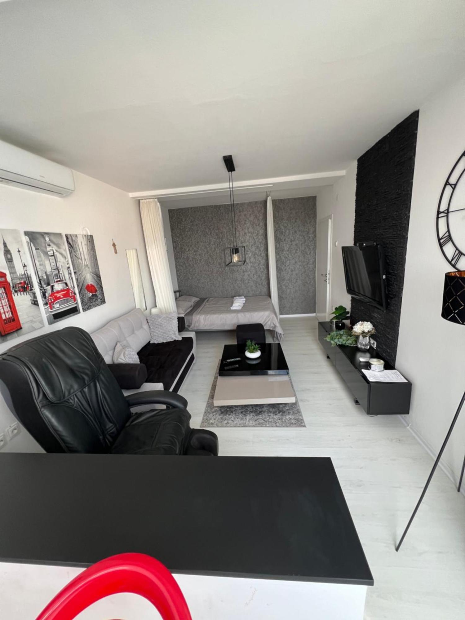 Apartman Paola - Massage Chair- 0-24 Self Check In Out- زوبانيا المظهر الخارجي الصورة